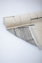 Authentic Moroccan Beni Ouarain Rug - 5x8 Area Rug - White with Geometric Patterns